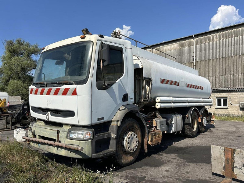 Renault 320 - Tankbil: bilde 1 Renault 320 - Tankbil: bilde 1
