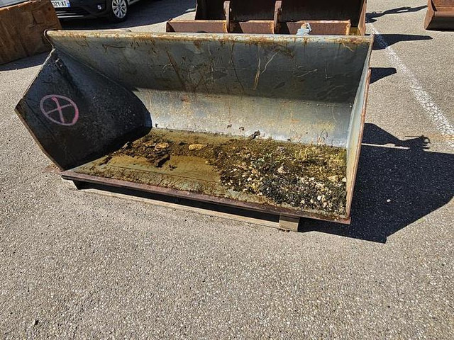 Volvo Volvo standard 7t - Skuffe: bilde 1 Volvo Volvo standard 7t - Skuffe: bilde 1