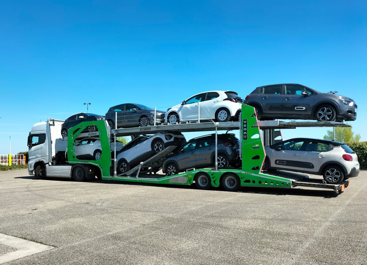 Car Carrier - Transporter semitrailer: bilde 2 Car Carrier - Transporter semitrailer: bilde 2