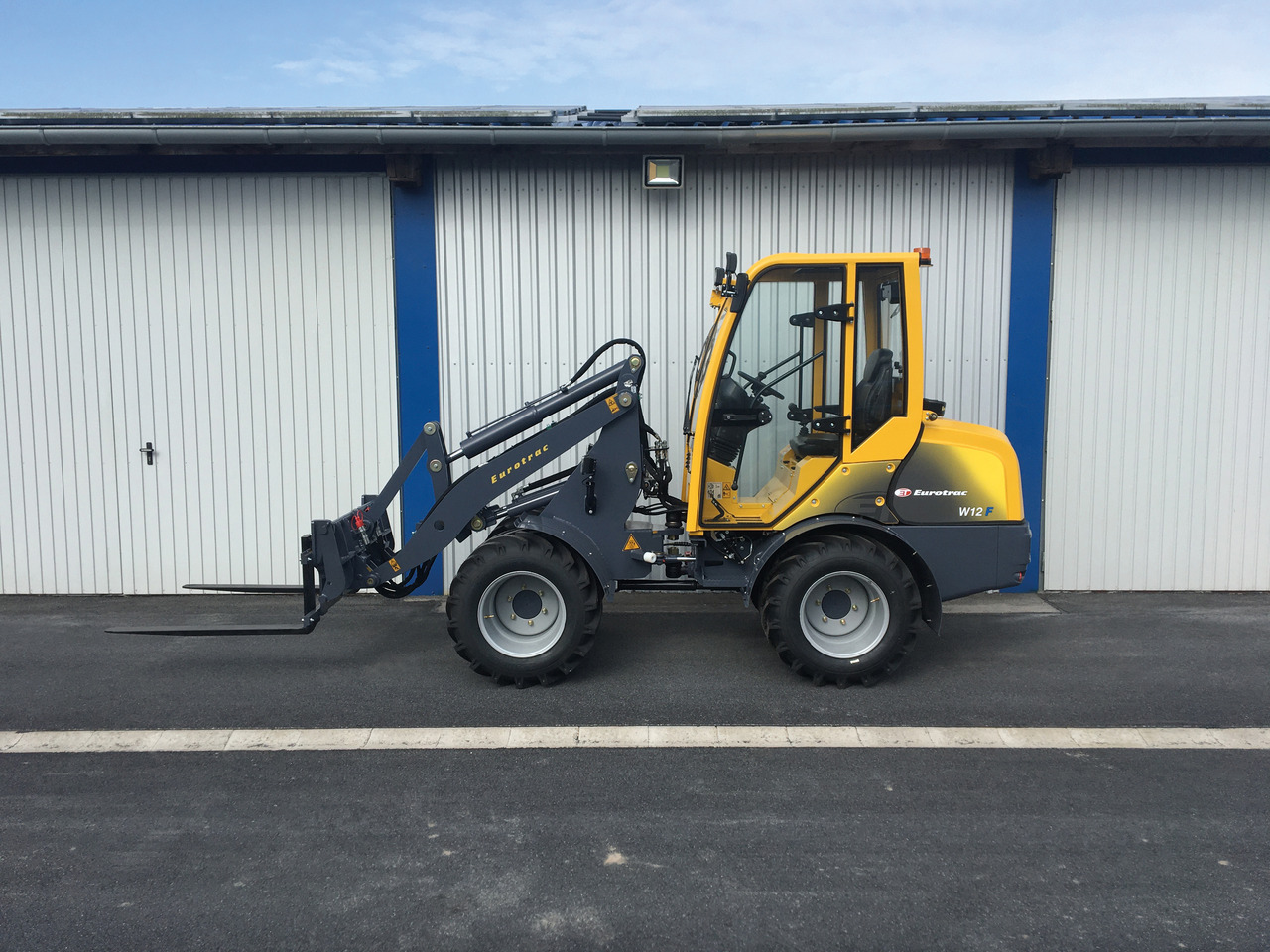EUROTRAC W12 CMF - Minilaster: bilde 3 EUROTRAC W12 CMF - Minilaster: bilde 3