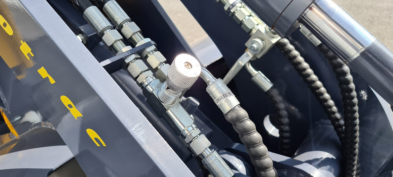 Ny Minilaster Eurotrac W12 Radlader Hoflader: bilde 10