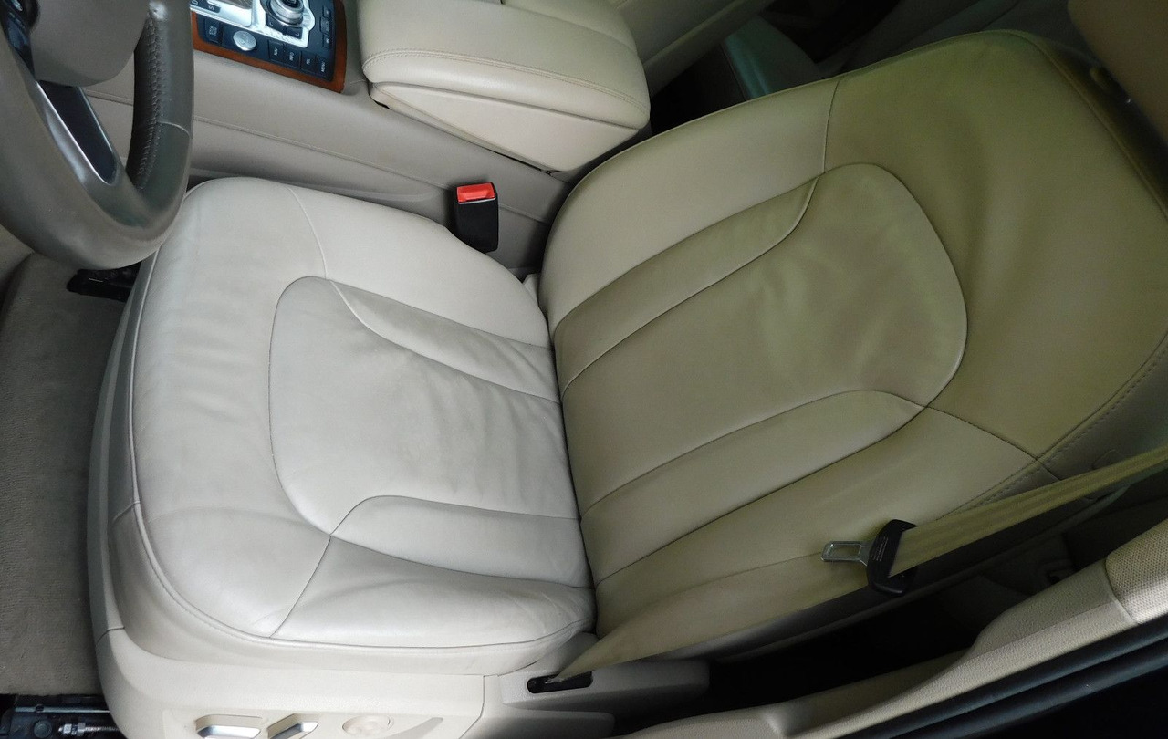 Audi Q7 3.0TFSI 7-Sitzer perfect for UA Export - SUV: bilde 4 Audi Q7 3.0TFSI 7-Sitzer perfect for UA Export - SUV: bilde 4