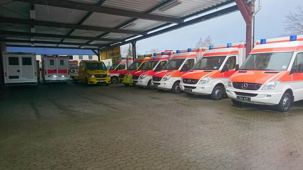 Mercedes-Benz Sprinter 516 CDI /on Stock / Mercedes-Benz Sprinter 516 CDI /on Stock / - Ambulanse: bilde 1 Mercedes-Benz Sprinter 516 CDI /on Stock / Mercedes-Benz Sprinter 516 CDI /on Stock / - Ambulanse: bilde 1