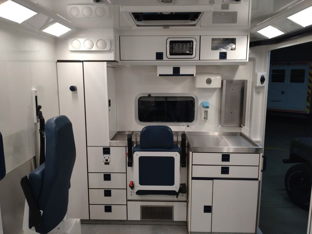 Mercedes-Benz Sprinter 519 ATM 0km / Power Load / Garantie Mercedes-Benz Sprinter 519 ATM 0km / Power Load / Garantie - Ambulanse: bilde 4 Mercedes-Benz Sprinter 519 ATM 0km / Power Load / Garantie Mercedes-Benz Sprinter 519 ATM 0km / Power Load / Garantie - Ambulanse: bilde 4