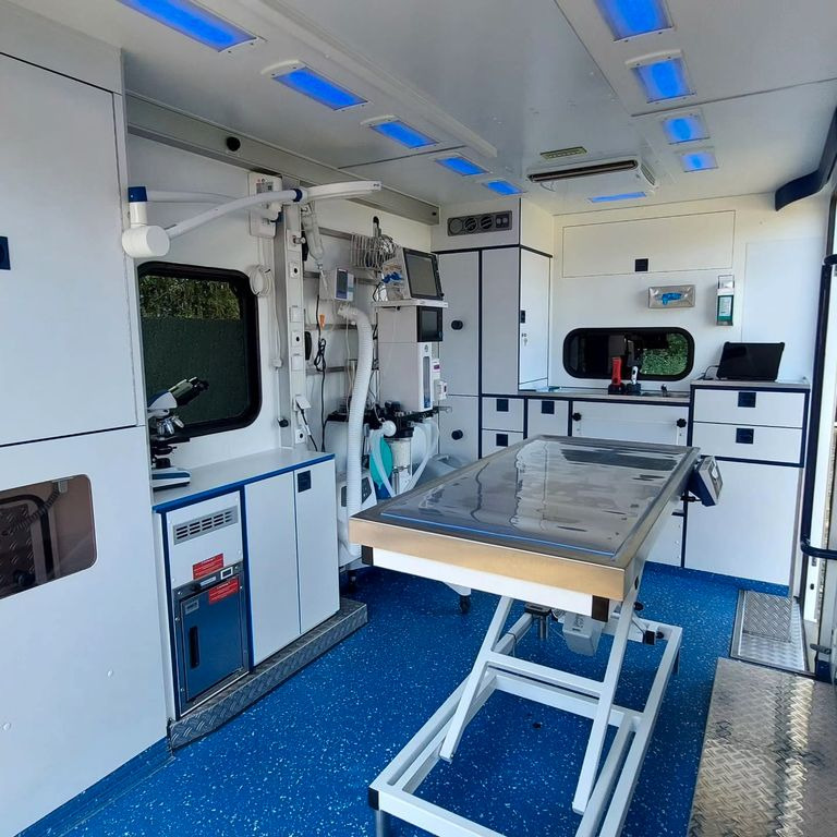 Mercedes-Benz Sprinter 519 Tierarzt Garantie Mercedes-Benz Sprinter 519 Tierarzt Garantie - Ambulanse: bilde 1 Mercedes-Benz Sprinter 519 Tierarzt Garantie Mercedes-Benz Sprinter 519 Tierarzt Garantie - Ambulanse: bilde 1