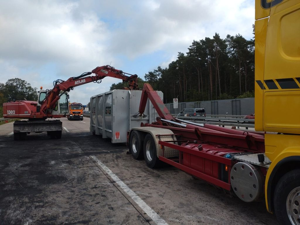 Scania R 730 Abroller voll Luft Scania R 730 Abroller voll Luft - Krokbil: bilde 2 Scania R 730 Abroller voll Luft Scania R 730 Abroller voll Luft - Krokbil: bilde 2