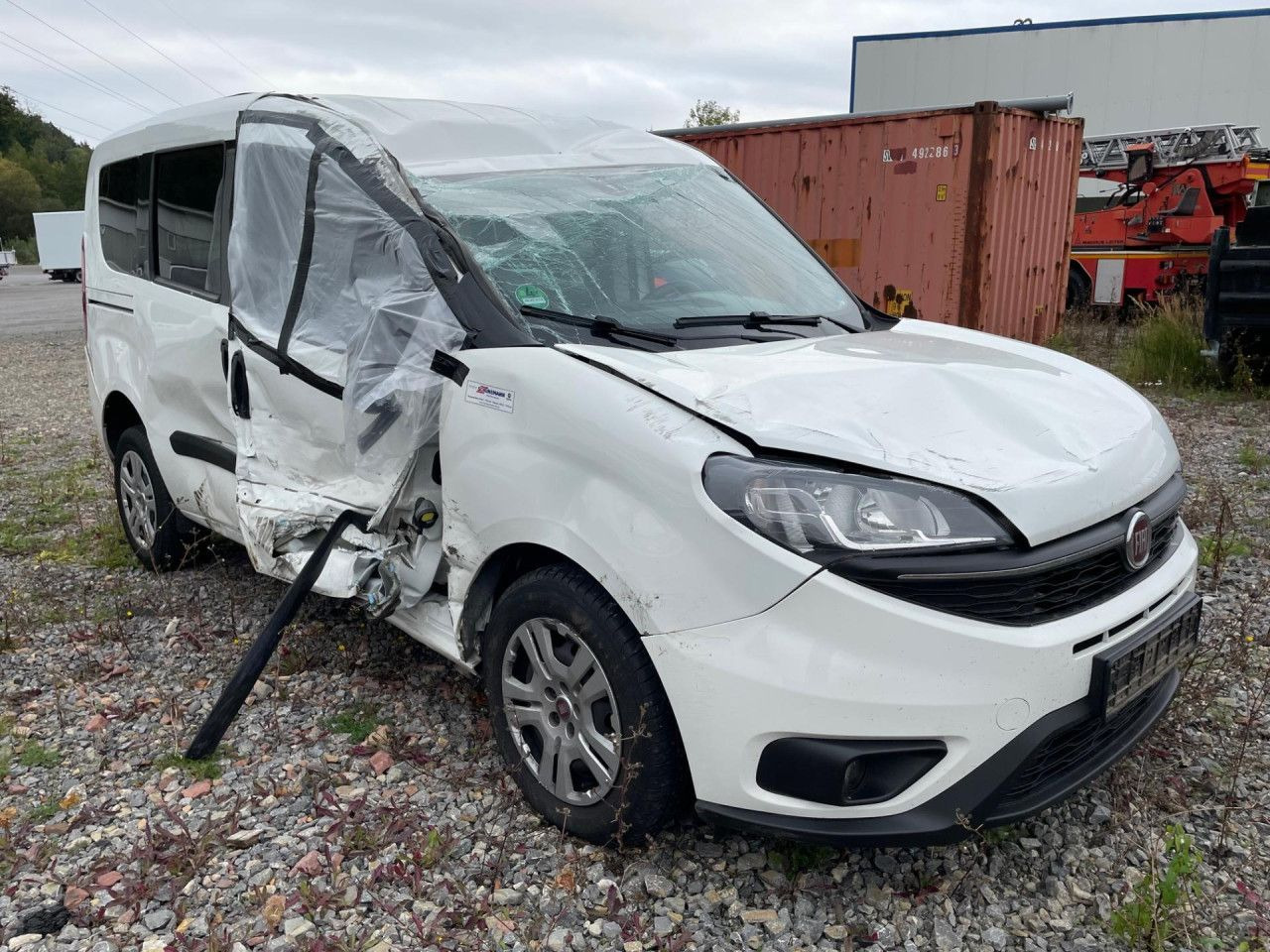 Fiat Doblo Maxi 1.6 M-Jet Euro6 Klima ZV - Persontransport: bilde 1 Fiat Doblo Maxi 1.6 M-Jet Euro6 Klima ZV - Persontransport: bilde 1