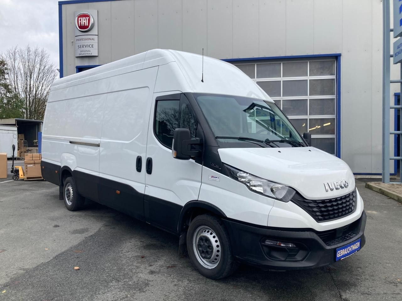 Iveco Daily 35S16V H3 Euro6 Klima AHK Navi ZV - Kassebil: bilde 2 Iveco Daily 35S16V H3 Euro6 Klima AHK Navi ZV - Kassebil: bilde 2