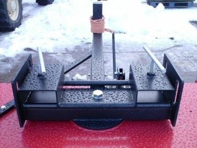 HEFTRUCK + shovel bezems - Kostemaskin: bilde 3 HEFTRUCK + shovel bezems - Kostemaskin: bilde 3