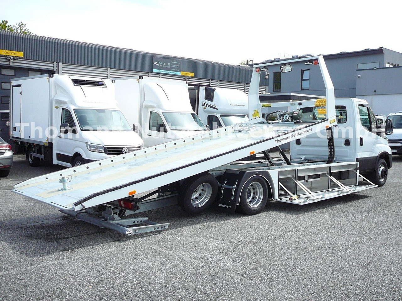 Iveco DAILY 72C18 Schiebeplateu Hubbrille Luftfed Navi Iveco DAILY 72C18 Schiebeplateu Hubbrille Luftfed Navi - Bergingsbil, Varebil: bilde 4 Iveco DAILY 72C18 Schiebeplateu Hubbrille Luftfed Navi Iveco DAILY 72C18 Schiebeplateu Hubbrille Luftfed Navi - Bergingsbil, Varebil: bilde 4