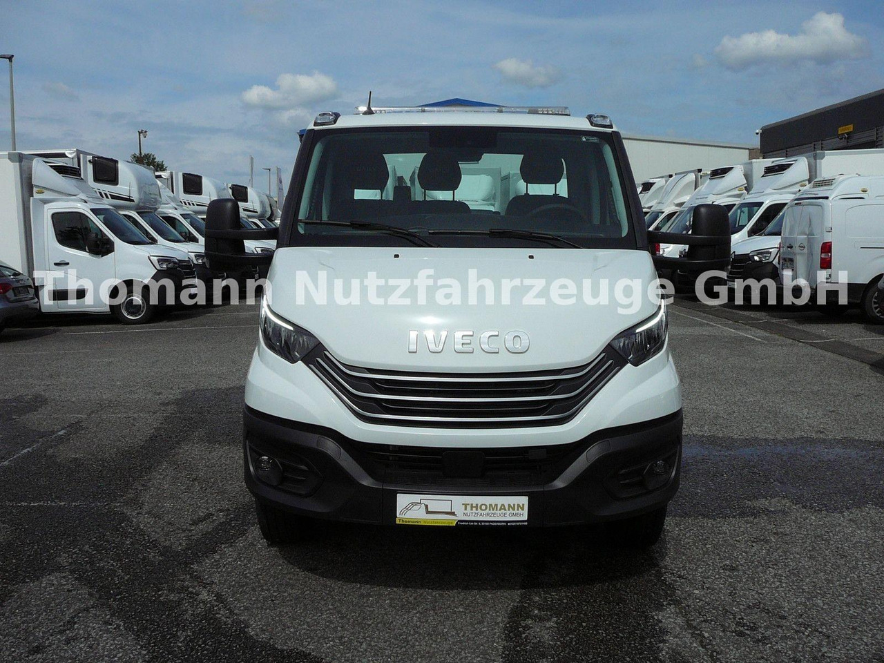 Iveco DAILY 72C18 Schiebeplateu Hubbrille Luftfed Navi Iveco DAILY 72C18 Schiebeplateu Hubbrille Luftfed Navi - Bergingsbil, Varebil: bilde 3 Iveco DAILY 72C18 Schiebeplateu Hubbrille Luftfed Navi Iveco DAILY 72C18 Schiebeplateu Hubbrille Luftfed Navi - Bergingsbil, Varebil: bilde 3