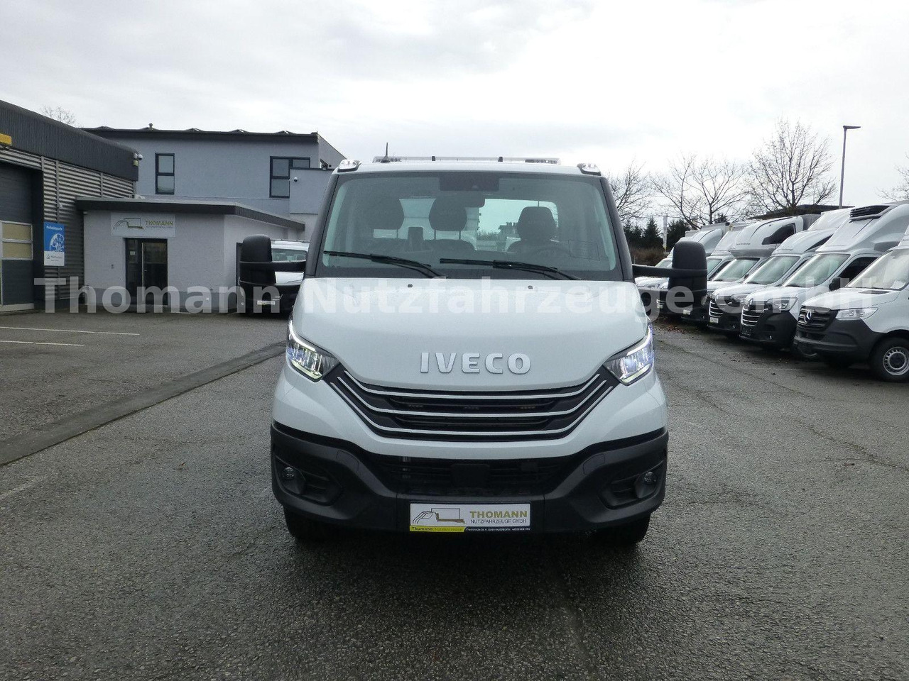 Iveco DAILY 72C18 Schiebeplateu Luftfed Navi Iveco DAILY 72C18 Schiebeplateu Luftfed Navi - Bergingsbil, Varebil: bilde 5 Iveco DAILY 72C18 Schiebeplateu Luftfed Navi Iveco DAILY 72C18 Schiebeplateu Luftfed Navi - Bergingsbil, Varebil: bilde 5