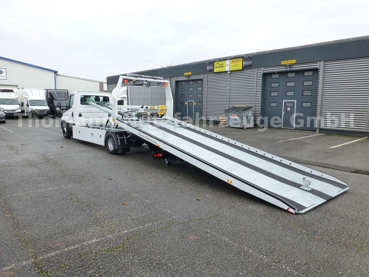 Iveco DAILY 72C18 Schiebeplateu Luftfed Navi Iveco DAILY 72C18 Schiebeplateu Luftfed Navi - Bergingsbil, Varebil: bilde 4 Iveco DAILY 72C18 Schiebeplateu Luftfed Navi Iveco DAILY 72C18 Schiebeplateu Luftfed Navi - Bergingsbil, Varebil: bilde 4