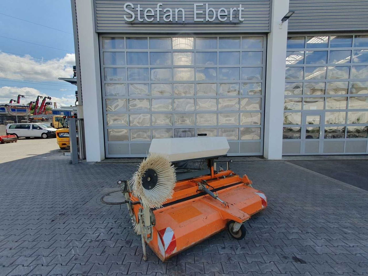 Bema 25 Dual Kehrmaschine / 2.050 mm / 2020 - Kostemaskin: bilde 1 Bema 25 Dual Kehrmaschine / 2.050 mm / 2020 - Kostemaskin: bilde 1