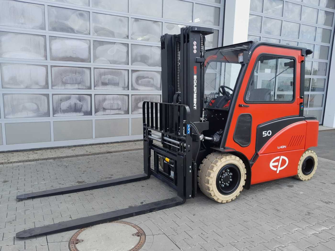 EP Equipment CPD50F8 / 5T / Triplex: 5,00m / ZVG - El-truck: bilde 2 EP Equipment CPD50F8 / 5T / Triplex: 5,00m / ZVG - El-truck: bilde 2