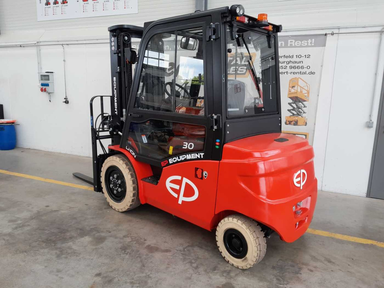 EP Equipment EFL303 / 3,0T / Triplex: 4,80m / SS - El-truck: bilde 3 EP Equipment EFL303 / 3,0T / Triplex: 4,80m / SS - El-truck: bilde 3