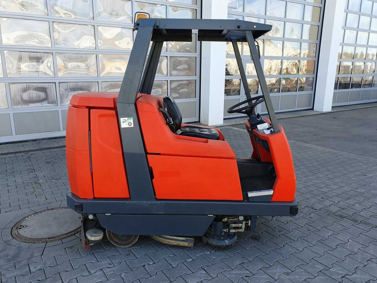 Hakomatic B 1100 / nur 704h! / 2006 - Gulvvaskemaskin: bilde 3 Hakomatic B 1100 / nur 704h! / 2006 - Gulvvaskemaskin: bilde 3