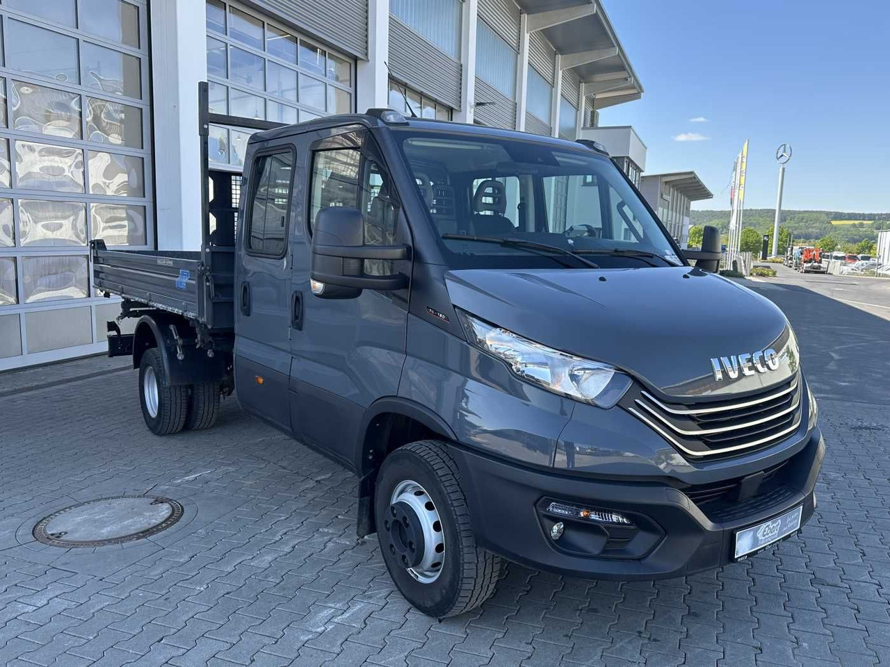 Iveco 70C18H Meiller 3-S.Kipper *R.3750mm*7Sitze*AHK* - Varebil med tipp: bilde 3 Iveco 70C18H Meiller 3-S.Kipper *R.3750mm*7Sitze*AHK* - Varebil med tipp: bilde 3