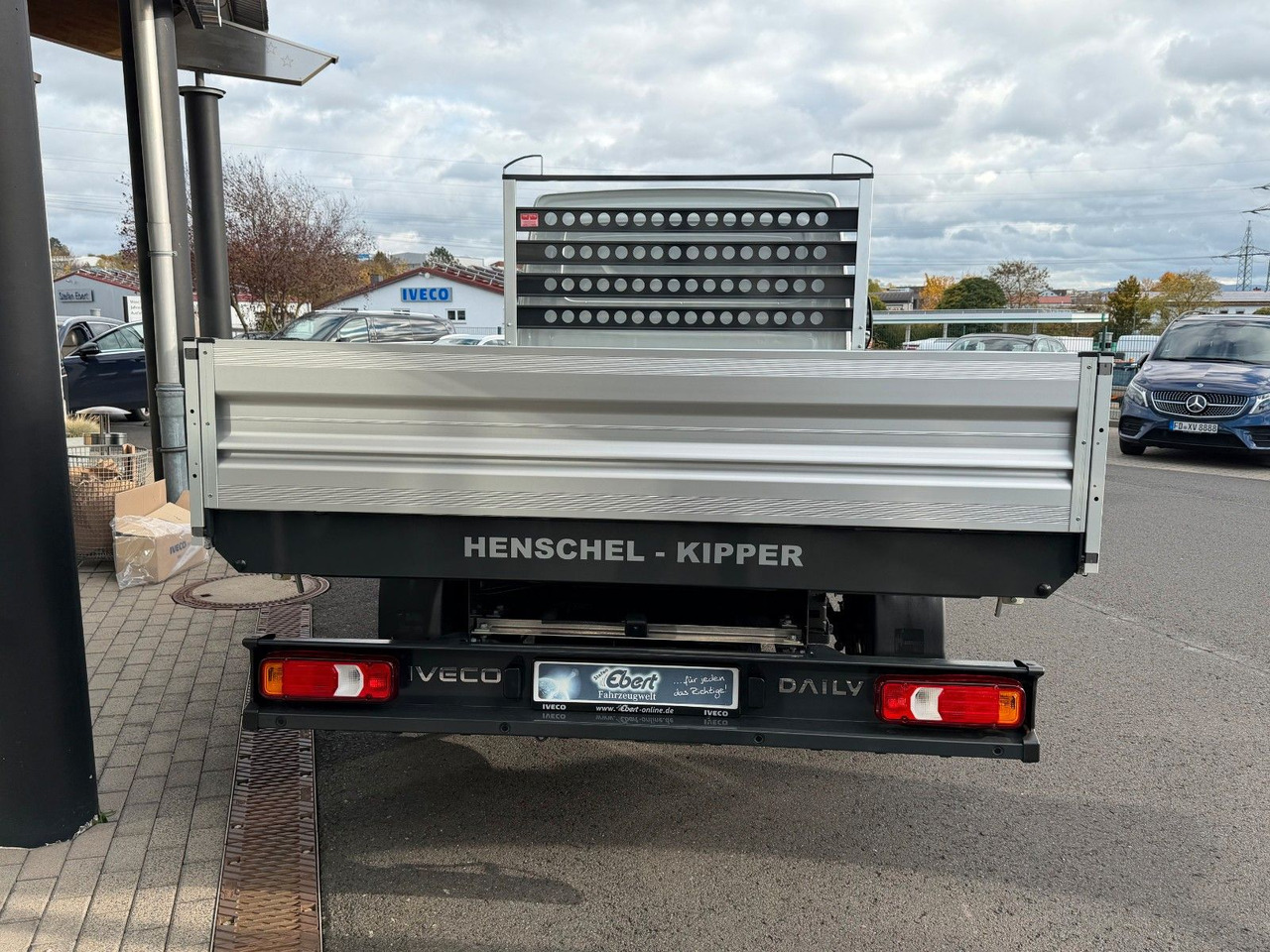 Iveco Daily 35S14 A8*R3.450mm*Automatik*Kamera*3Sitze* - Varebil med tipp: bilde 5 Iveco Daily 35S14 A8*R3.450mm*Automatik*Kamera*3Sitze* - Varebil med tipp: bilde 5