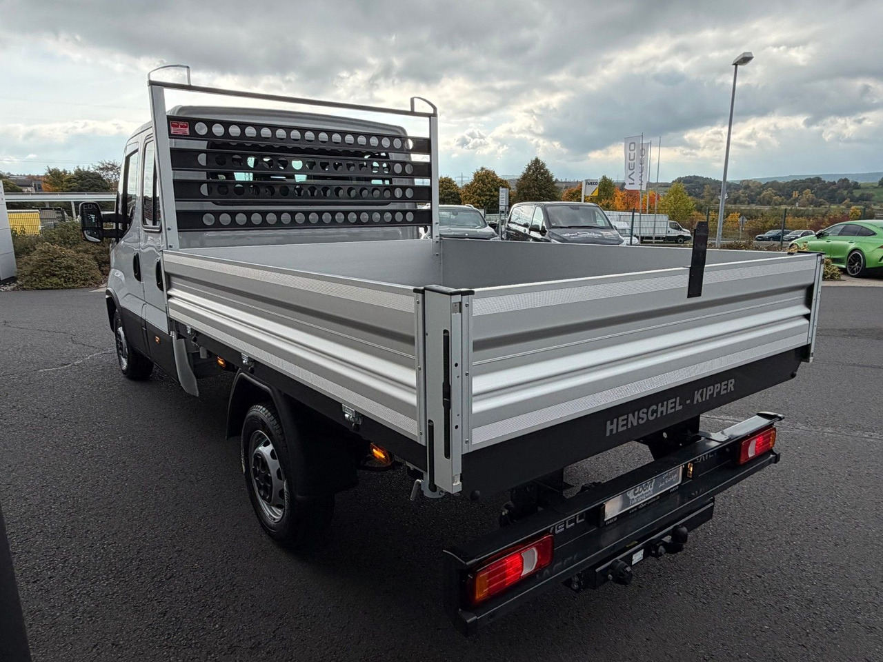 Iveco Daily 35S16 A8 *R.3450mm*Automatik*AHK*7-Sitze* - Varebil med tipp, Varebil med dobbelt førerhus: bilde 4 Iveco Daily 35S16 A8 *R.3450mm*Automatik*AHK*7-Sitze* - Varebil med tipp, Varebil med dobbelt førerhus: bilde 4