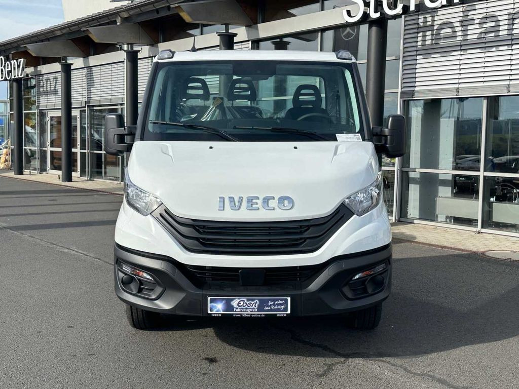 Iveco Daily 50C18 3.0L *R3750mm*Navi*Klima* 3x - Chassis lastebil: bilde 2 Iveco Daily 50C18 3.0L *R3750mm*Navi*Klima* 3x - Chassis lastebil: bilde 2