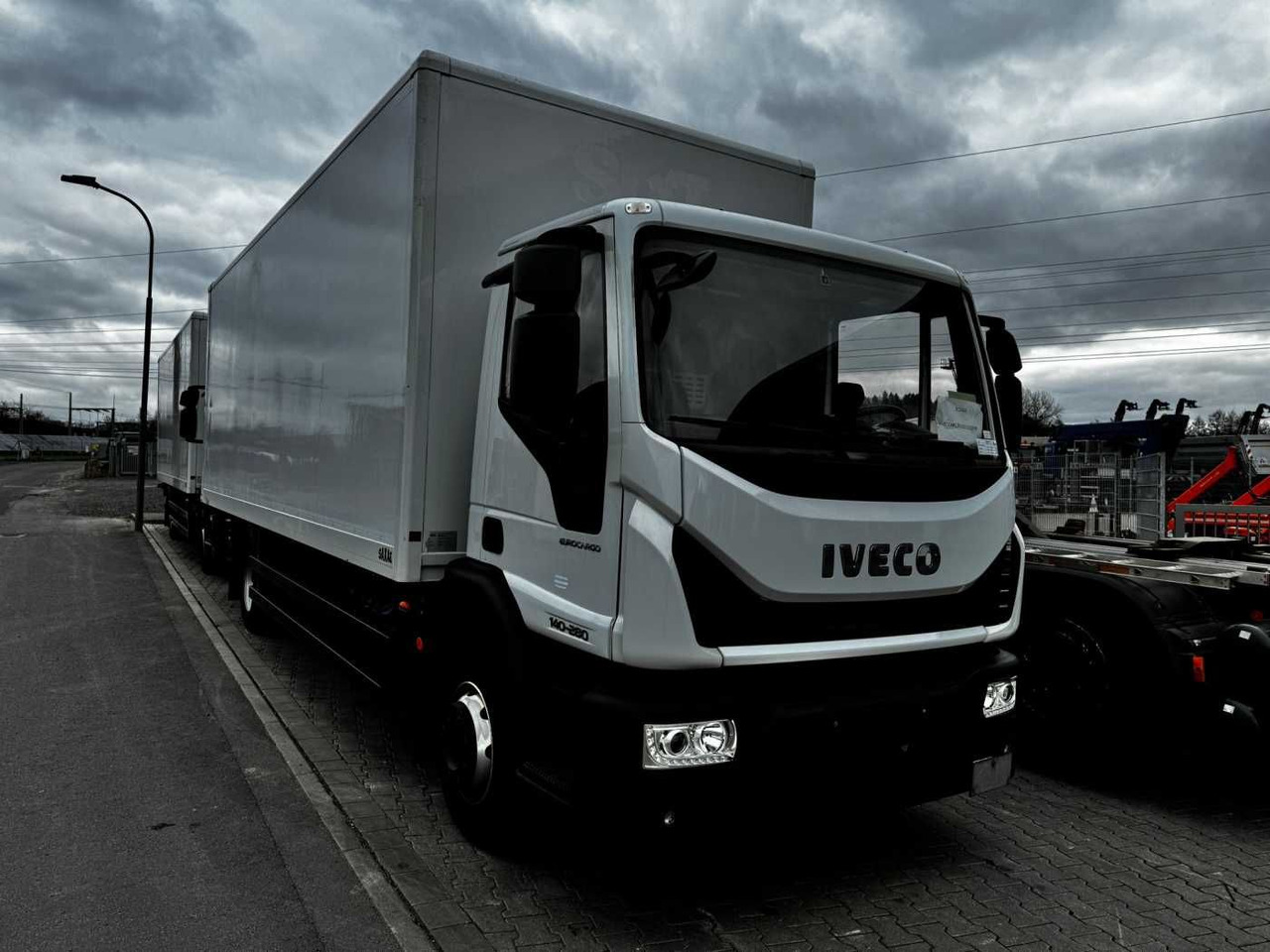 Iveco Eurocargo ML140E28/P 4x2 *LBW*AHK*Klima / 3x - Skapbil: bilde 1 Iveco Eurocargo ML140E28/P 4x2 *LBW*AHK*Klima / 3x - Skapbil: bilde 1