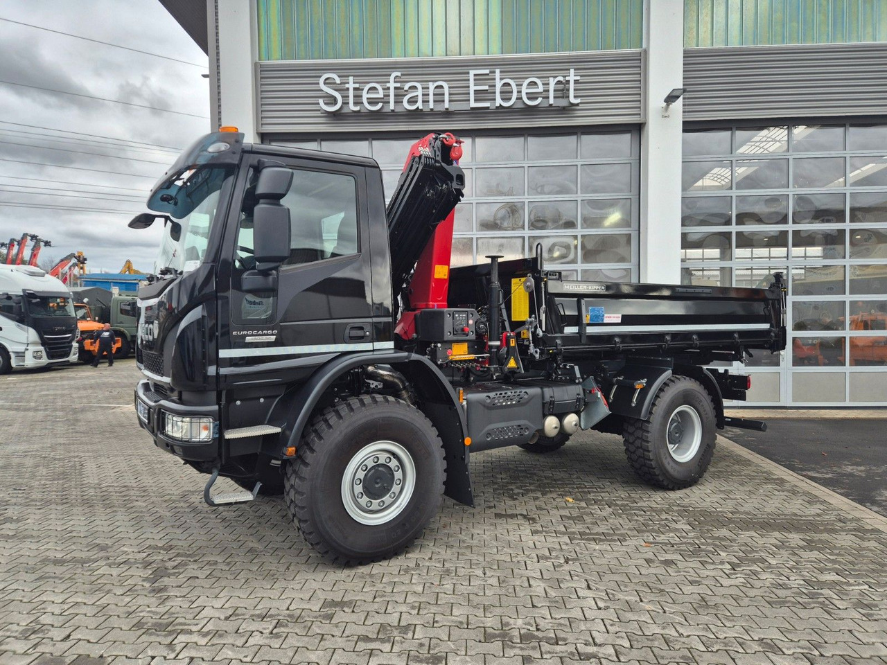 Iveco Eurocargo ML150E32WS 4x4 Kran HMF 1130K Funk AHK - Tippbil, Kranbil: bilde 5 Iveco Eurocargo ML150E32WS 4x4 Kran HMF 1130K Funk AHK - Tippbil, Kranbil: bilde 5