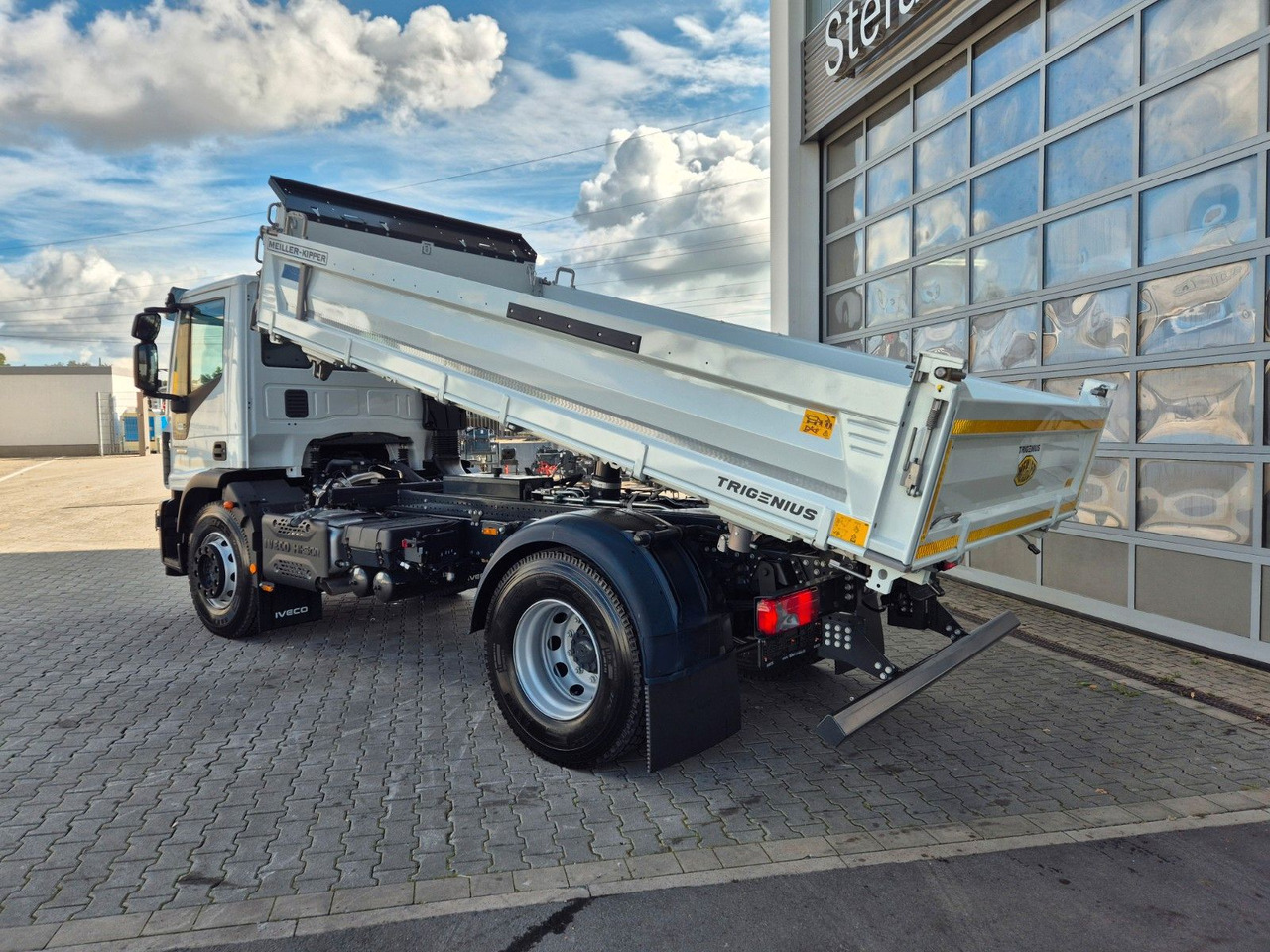 Iveco Eurocargo ML180E32K 4x2 Meiller AHK - Tippbil: bilde 4 Iveco Eurocargo ML180E32K 4x2 Meiller AHK - Tippbil: bilde 4