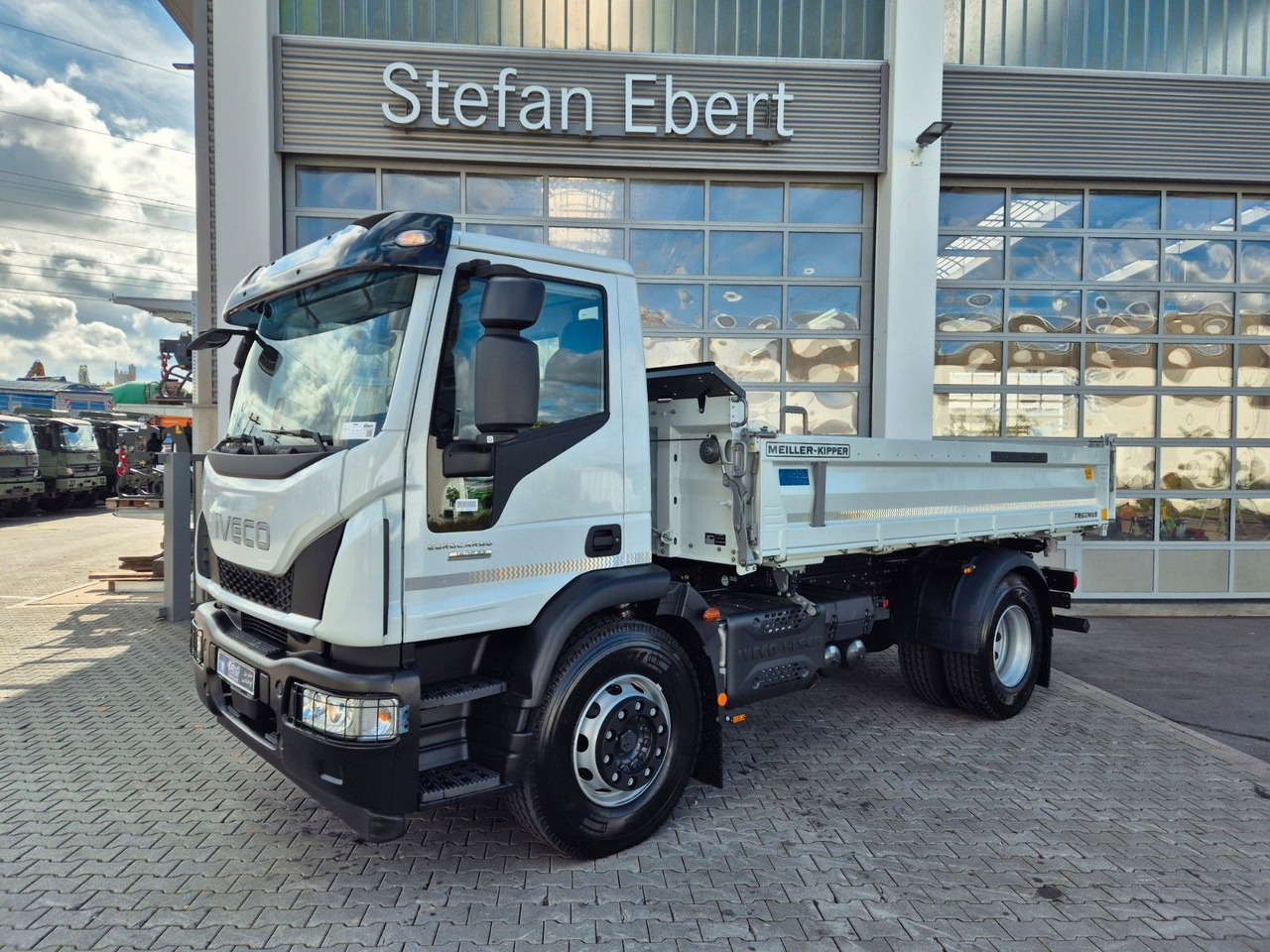 Iveco Eurocargo ML180E32K 4x2 Meiller AHK - Tippbil: bilde 2 Iveco Eurocargo ML180E32K 4x2 Meiller AHK - Tippbil: bilde 2