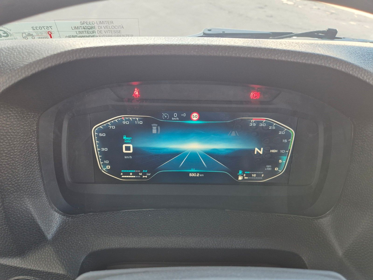 Tippbil Iveco Eurocargo ML80E21 Meiller 2x AHK 3 Sitze: bilde 14 Tippbil Iveco Eurocargo ML80E21 Meiller 2x AHK 3 Sitze: bilde 14