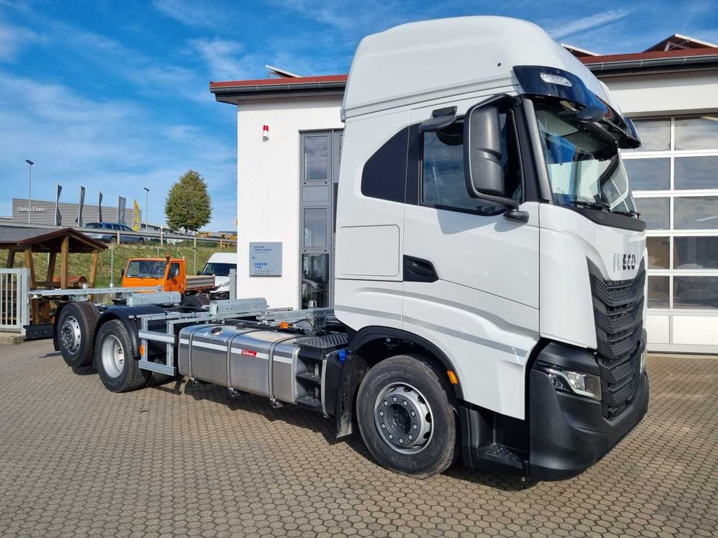 Iveco S-Way AS260S46 6x2 BDF-Wechsler Intarder 2x vorh Iveco S-Way AS260S46 6x2 BDF-Wechsler Intarder 2x vorh - Container-transport/ Vekselflak lastebil: bilde 2 Iveco S-Way AS260S46 6x2 BDF-Wechsler Intarder 2x vorh Iveco S-Way AS260S46 6x2 BDF-Wechsler Intarder 2x vorh - Container-transport/ Vekselflak lastebil: bilde 2