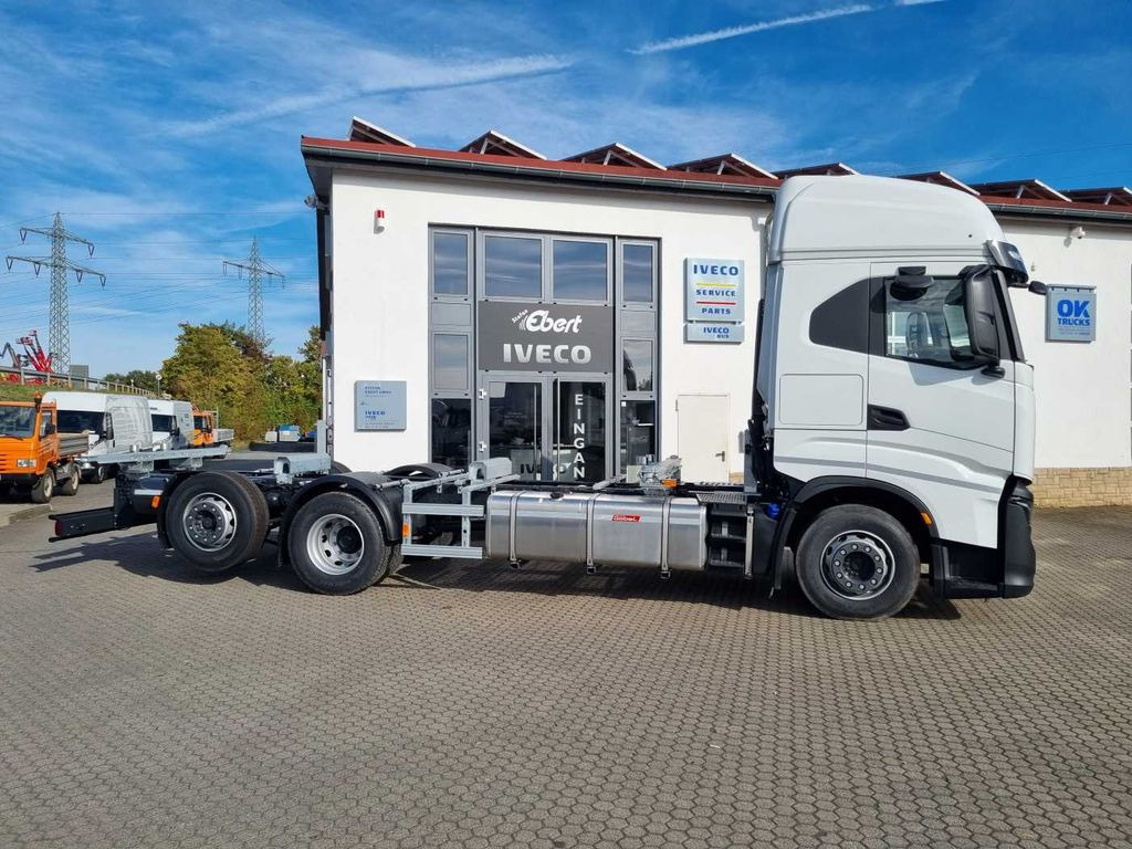 Iveco S-Way AS260S46 6x2 BDF-Wechsler Intarder 2x vorh Iveco S-Way AS260S46 6x2 BDF-Wechsler Intarder 2x vorh - Container-transport/ Vekselflak lastebil: bilde 3 Iveco S-Way AS260S46 6x2 BDF-Wechsler Intarder 2x vorh Iveco S-Way AS260S46 6x2 BDF-Wechsler Intarder 2x vorh - Container-transport/ Vekselflak lastebil: bilde 3