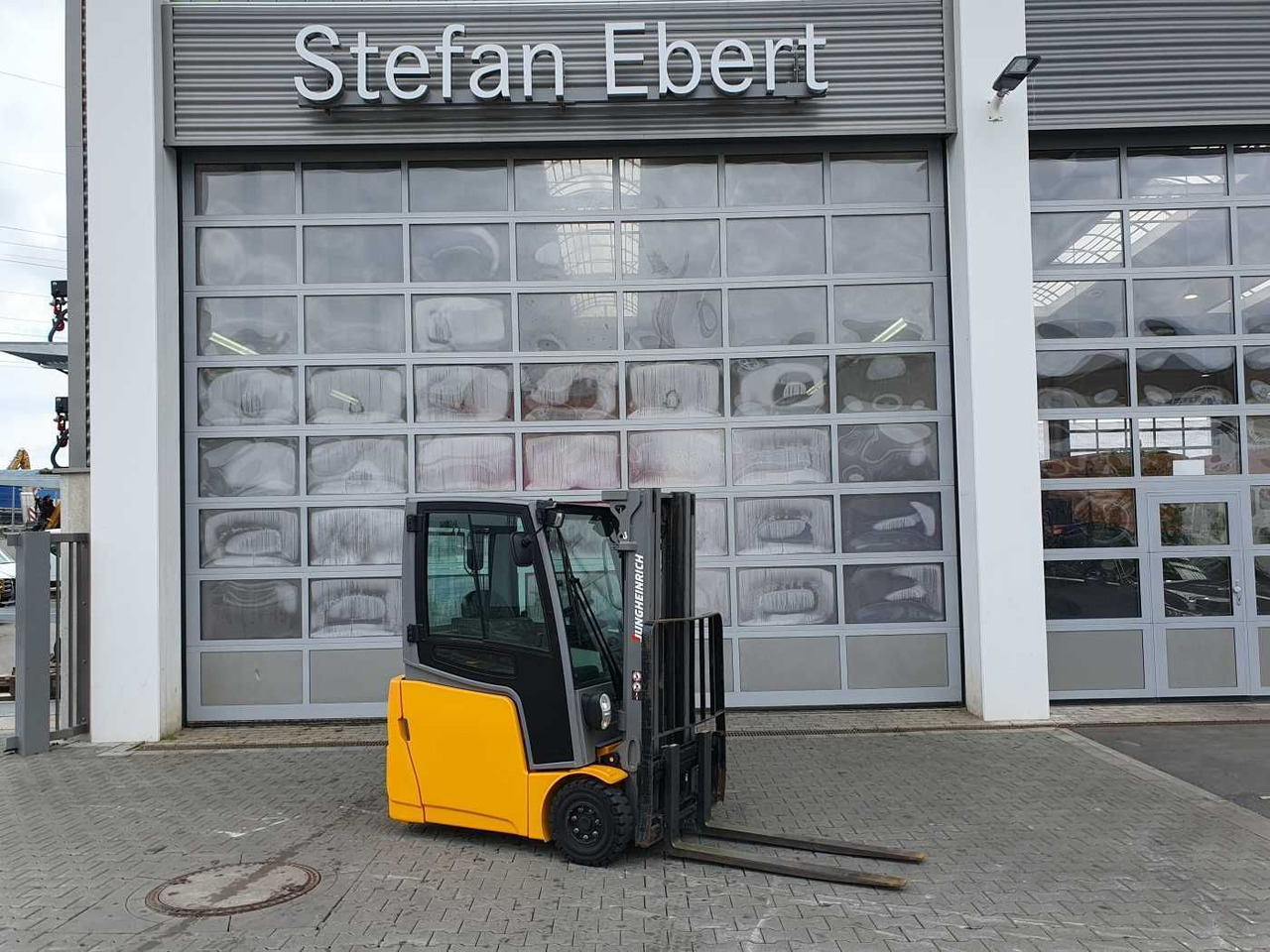 Jungheinrich EFG 215 / Triplex: 4.25m! / SS / 4.297h! - El-truck: bilde 1 Jungheinrich EFG 215 / Triplex: 4.25m! / SS / 4.297h! - El-truck: bilde 1