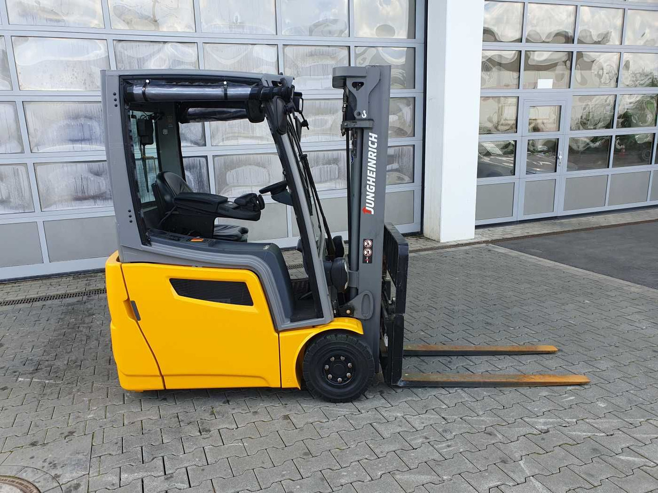 Jungheinrich EFG 215 / Triplex: 4.25m! / SS / nur 2.184h! - El-truck: bilde 3 Jungheinrich EFG 215 / Triplex: 4.25m! / SS / nur 2.184h! - El-truck: bilde 3
