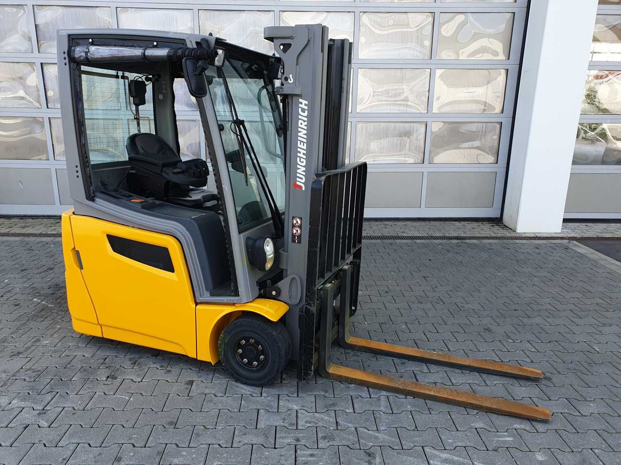 Jungheinrich EFG 215 / Triplex: 4.25m! / SS / nur 3.488h! - El-truck: bilde 2 Jungheinrich EFG 215 / Triplex: 4.25m! / SS / nur 3.488h! - El-truck: bilde 2