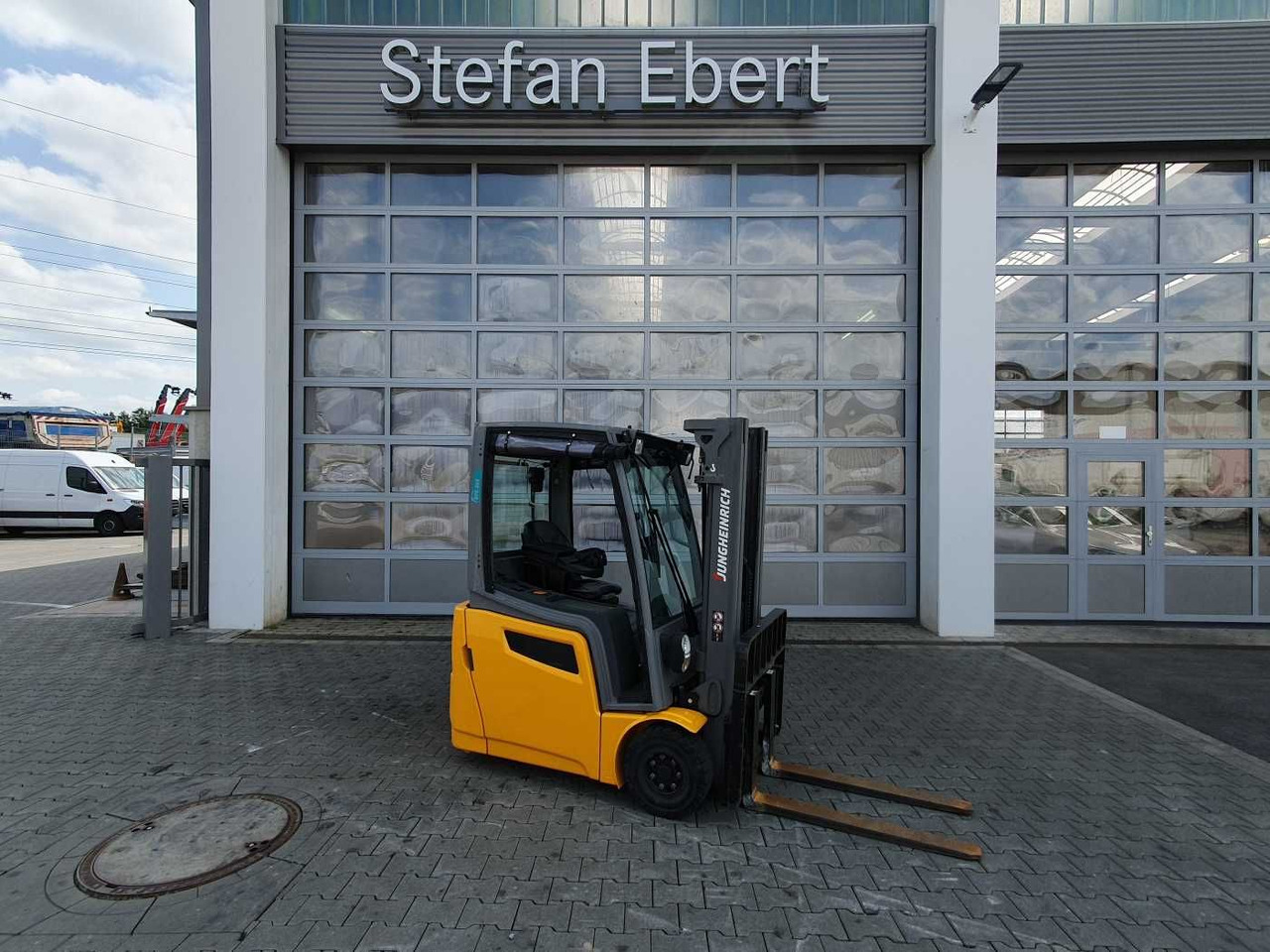 Jungheinrich EFG 215 / Triplex: 4.25m! / nur 3.439h! / 2022 - El-truck: bilde 1 Jungheinrich EFG 215 / Triplex: 4.25m! / nur 3.439h! / 2022 - El-truck: bilde 1