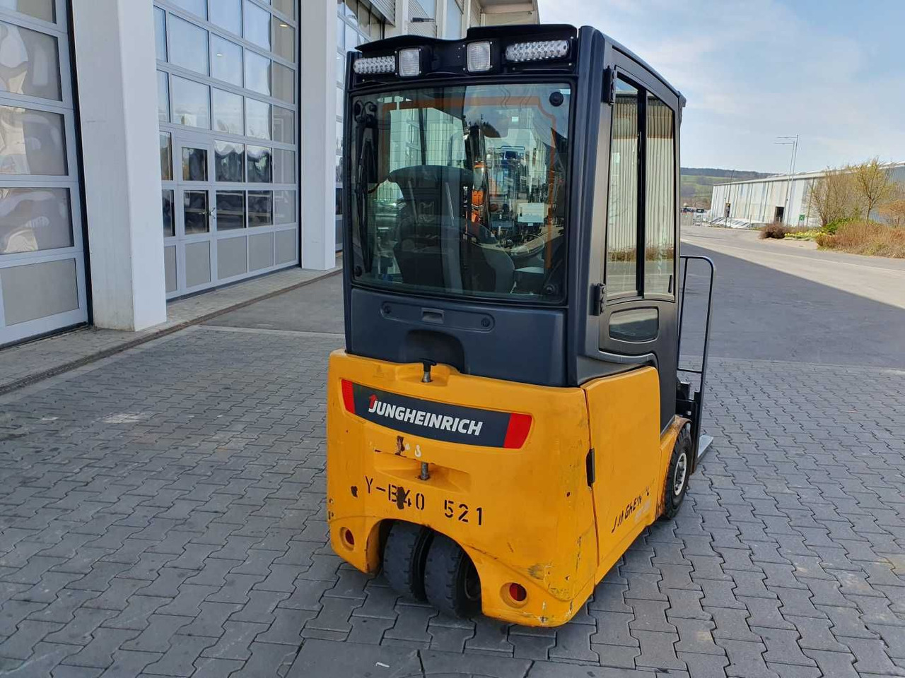 Jungheinrich EFG 215 / Triplex: 4.35m! / SS / nur 2.054h! - El-truck: bilde 4 Jungheinrich EFG 215 / Triplex: 4.35m! / SS / nur 2.054h! - El-truck: bilde 4