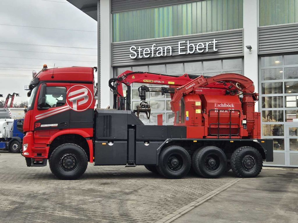 Mercedes-Benz TUROX 8x8 Eschlböck Biber 92 Holzhacker / 1.512h - Lastebil: bilde 2 Mercedes-Benz TUROX 8x8 Eschlböck Biber 92 Holzhacker / 1.512h - Lastebil: bilde 2
