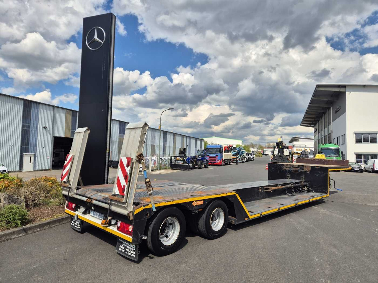 LinTrailers S2A 14 LSDN Teleskopierbar BPW-Achsen 57.000km - Lavloader semitrailer: bilde 1 LinTrailers S2A 14 LSDN Teleskopierbar BPW-Achsen 57.000km - Lavloader semitrailer: bilde 1