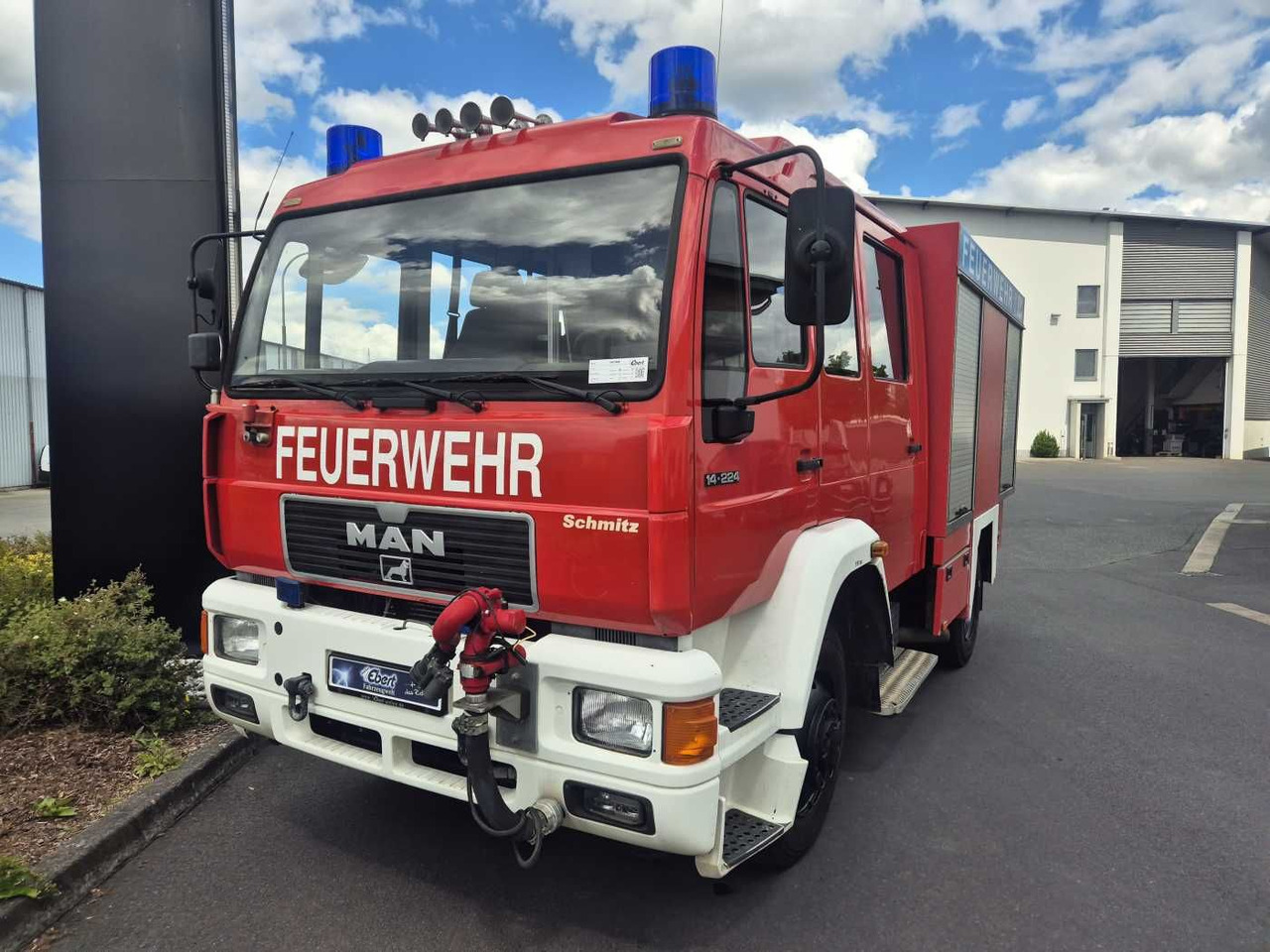 MAN 14.224 4x4 TLF 16/29 Tanklöschfahrzeug Feuerwehr - Tankbil: bilde 2 MAN 14.224 4x4 TLF 16/29 Tanklöschfahrzeug Feuerwehr - Tankbil: bilde 2