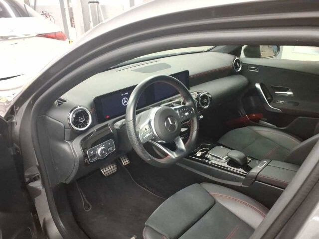 Mercedes-Benz A 180 AMG+LED+IHC+RFK+TotWinkel+SFIntegration - Personenbil: bilde 3 Mercedes-Benz A 180 AMG+LED+IHC+RFK+TotWinkel+SFIntegration - Personenbil: bilde 3