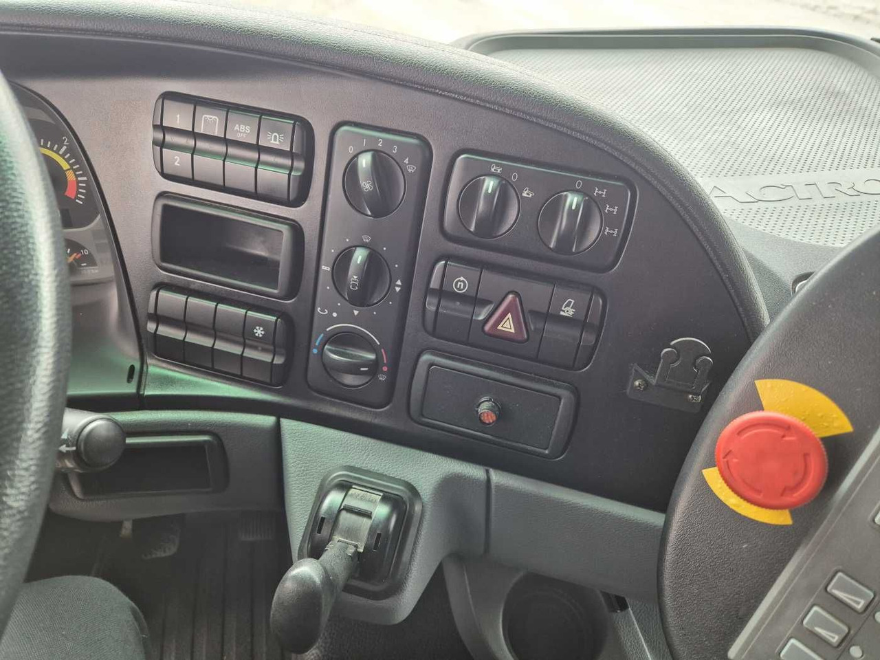Feiebil Mercedes-Benz Actros 2032 A 4x4 Bucher STKF 9500 Airport 30x: bilde 13