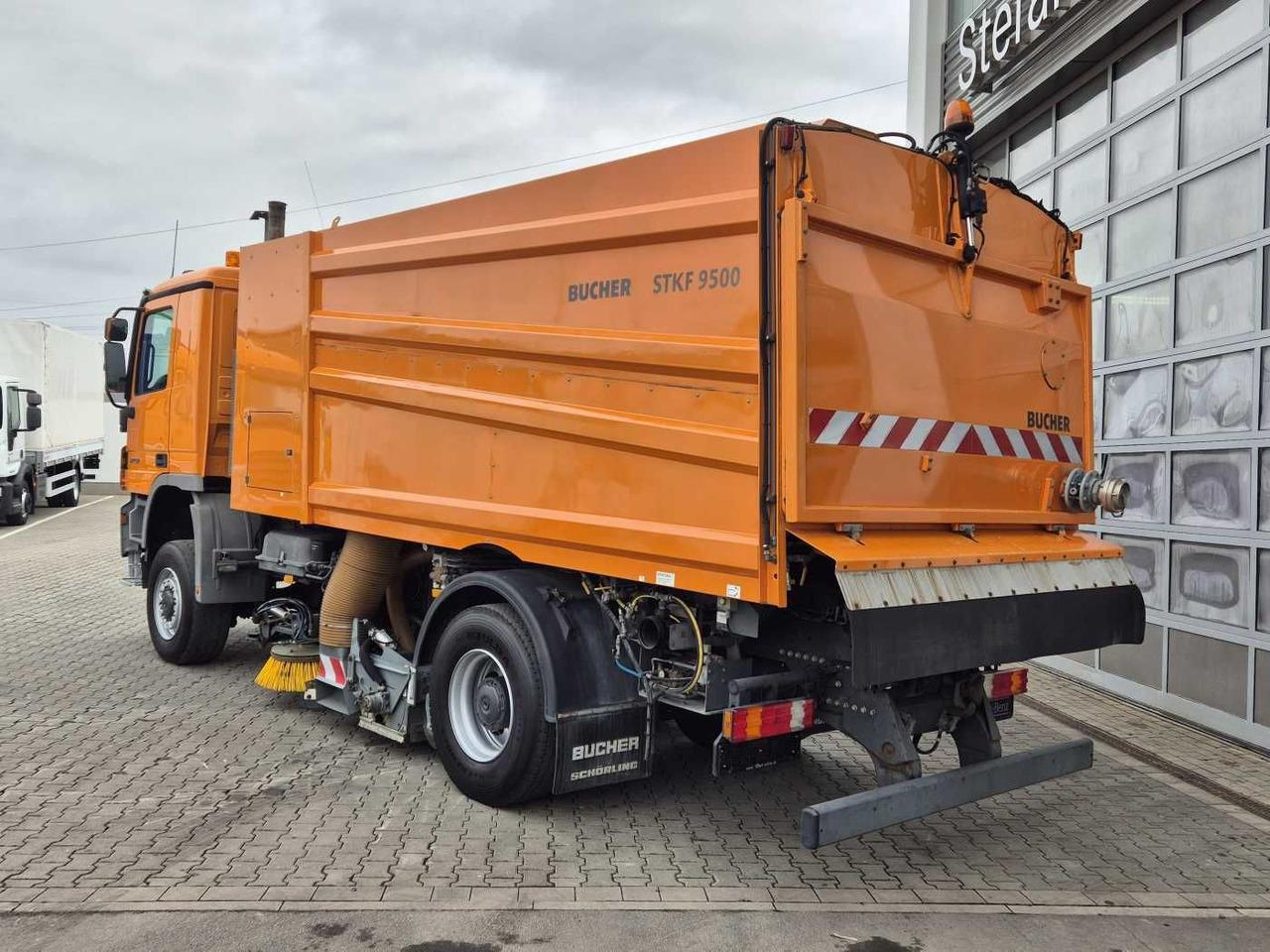 Feiebil Mercedes-Benz Actros 2032 A 4x4 Bucher STKF 9500 Airport 30x: bilde 15