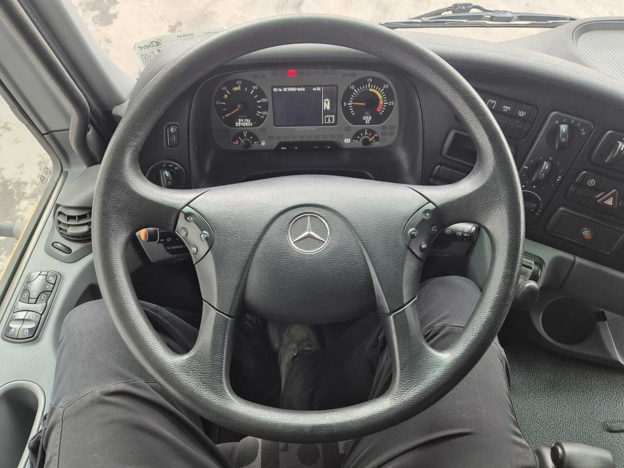 Feiebil Mercedes-Benz Actros 2032 A 4x4 Bucher STKF 9500 Airport 30x: bilde 12