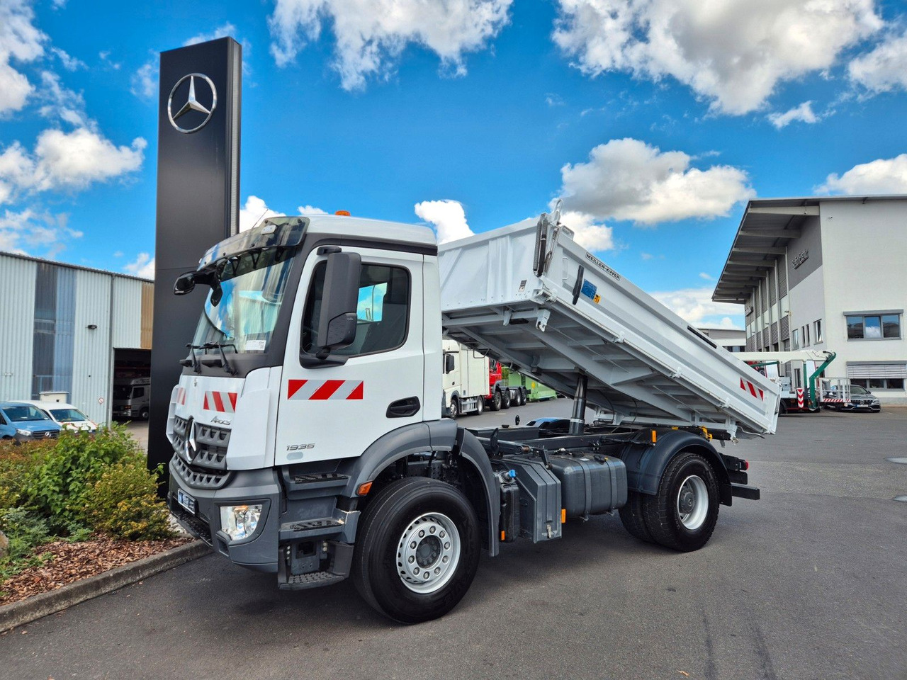 Mercedes-Benz Arocs 1935 K 4x2 Meiller AHK Navi PPC Klima - Tippbil: bilde 1 Mercedes-Benz Arocs 1935 K 4x2 Meiller AHK Navi PPC Klima - Tippbil: bilde 1