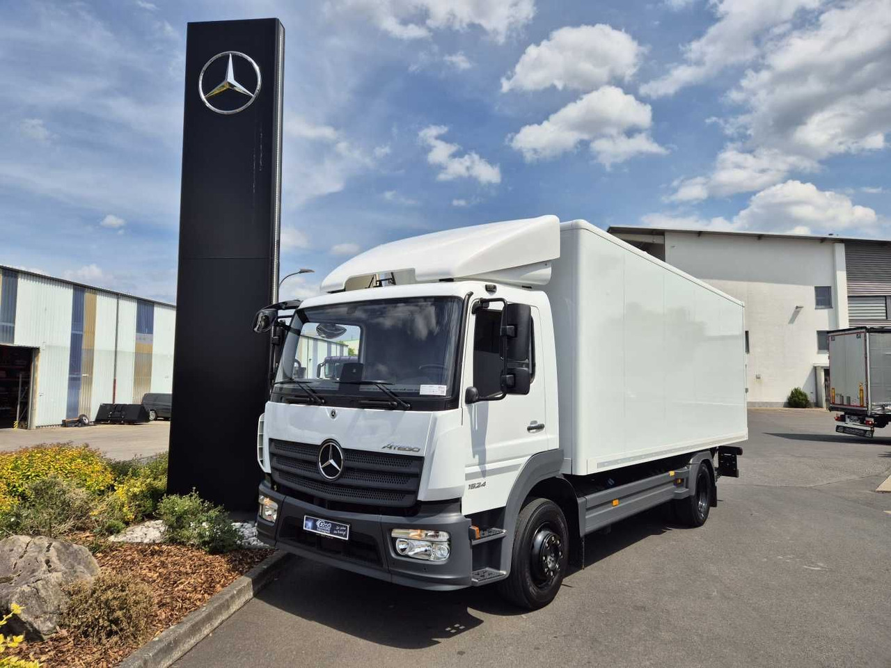 Mercedes-Benz Atego 1524 L LBW 1.500kg Standheizung Klima - Skapbil: bilde 1 Mercedes-Benz Atego 1524 L LBW 1.500kg Standheizung Klima - Skapbil: bilde 1