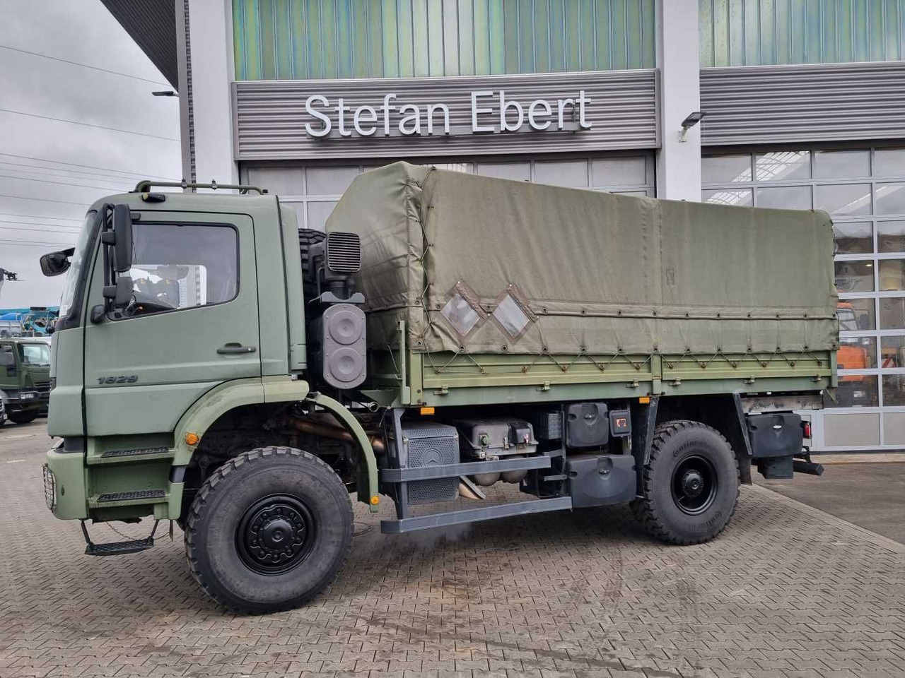Mercedes-Benz Axor 1829 A 4x4 Pritsche/Plane 10 Stück - Planbil: bilde 4 Mercedes-Benz Axor 1829 A 4x4 Pritsche/Plane 10 Stück - Planbil: bilde 4