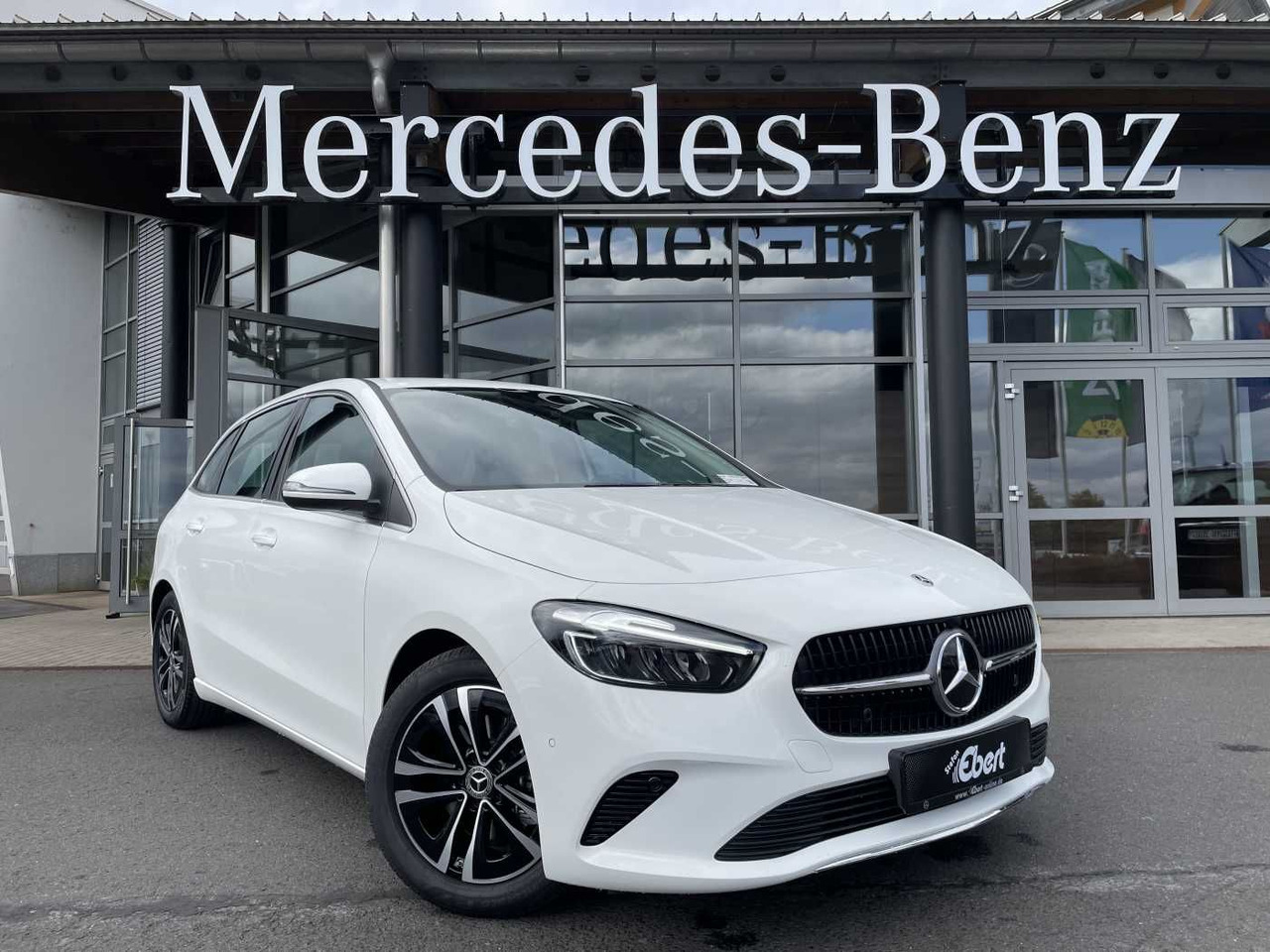 Mercedes-Benz B 180 7G Progressive R-Kamera+LED+ Winterpaket+C - Personenbil: bilde 1 Mercedes-Benz B 180 7G Progressive R-Kamera+LED+ Winterpaket+C - Personenbil: bilde 1