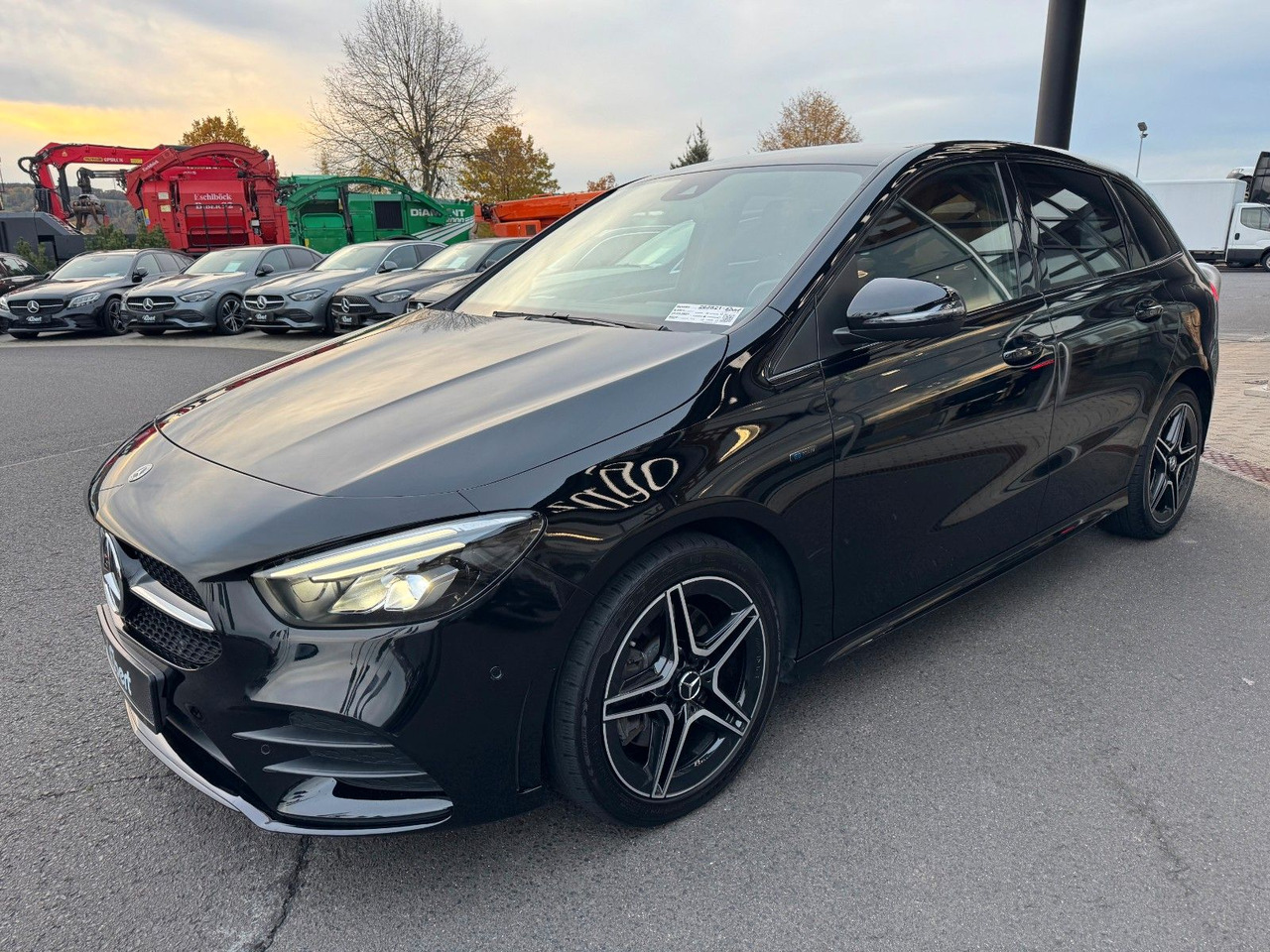 Mercedes-Benz B 250e Edition2020+AMG+Ambiente+Night+LED - Sedan: bilde 2 Mercedes-Benz B 250e Edition2020+AMG+Ambiente+Night+LED - Sedan: bilde 2