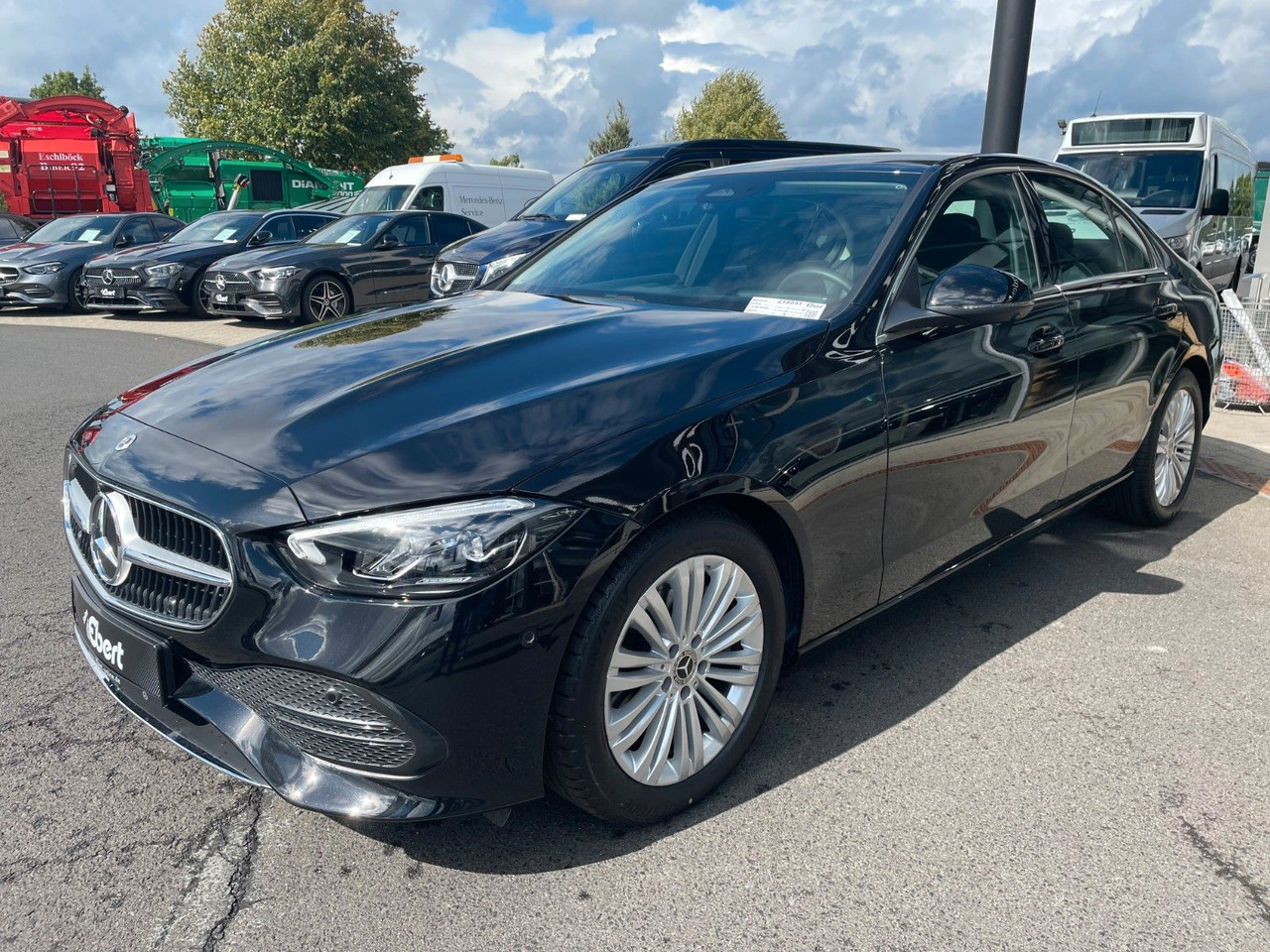 Mercedes-Benz C 200 d AVANTGARDE 360°+TOTW+Carplay+Ambiente - Sedan: bilde 2 Mercedes-Benz C 200 d AVANTGARDE 360°+TOTW+Carplay+Ambiente - Sedan: bilde 2